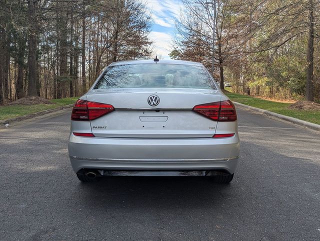 2017 Volkswagen Passat R-Line w/Comfort Pkg Automatic - 22974918 - 6