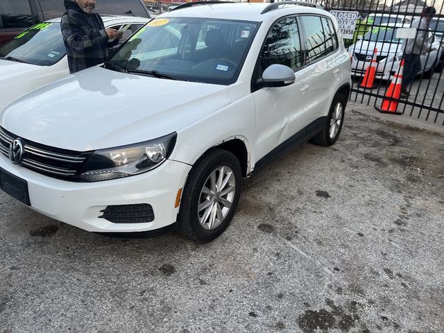 2017 Volkswagen Tiguan  - 22971687 - 1