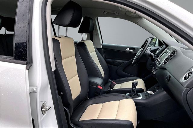 2017 Volkswagen Tiguan 2.0T S - 23028036 - 13