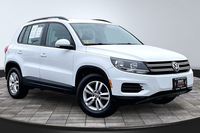 2017 Volkswagen Tiguan 2.0T S - 23028036 - 2