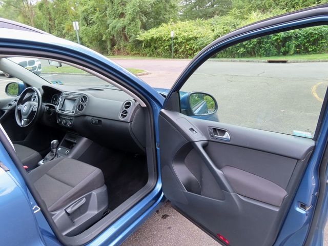 2017 Volkswagen Tiguan 2.0T S 4MOTION - 22906319 - 18