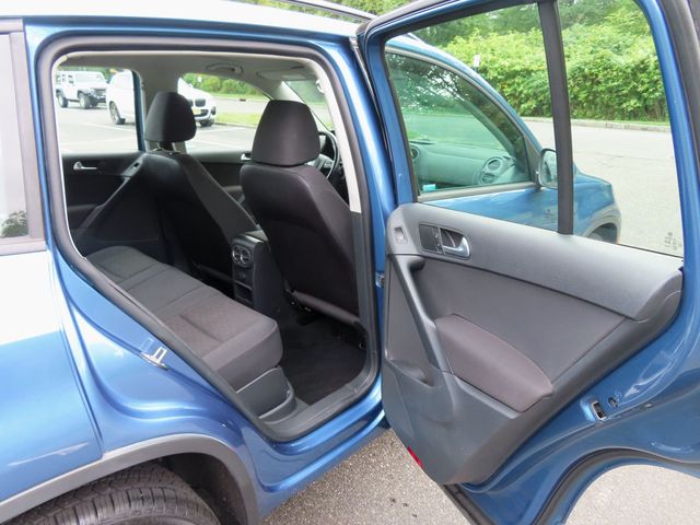 2017 Volkswagen Tiguan 2.0T S 4MOTION - 22906319 - 21