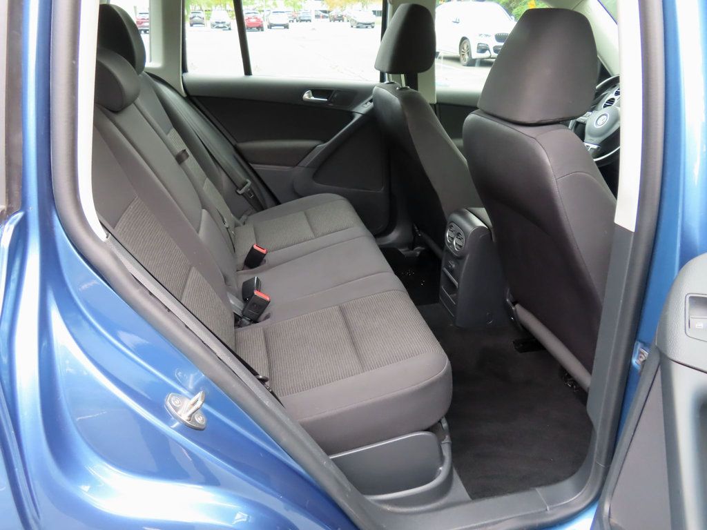 2017 Volkswagen Tiguan S photo 21