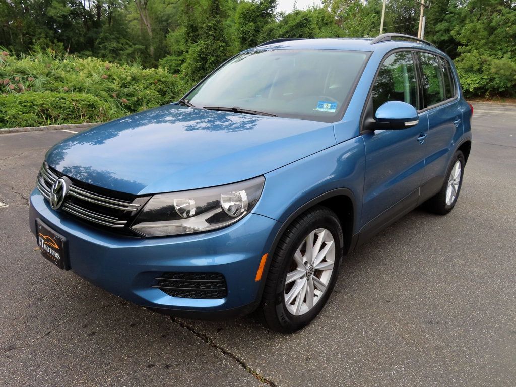 2017 Volkswagen Tiguan S photo 2