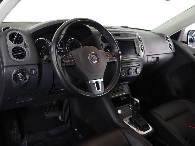 2017 Volkswagen Tiguan 2.0T S 4MOTION - 23027856 - 22