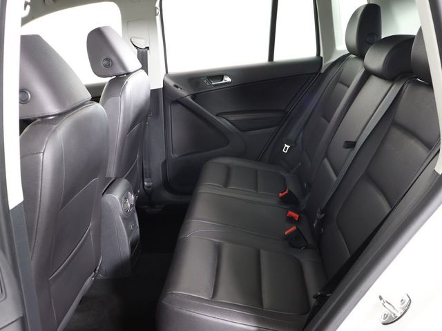 2017 Volkswagen Tiguan 2.0T S 4MOTION - 23027856 - 29