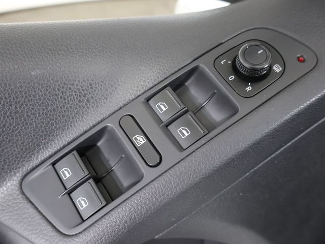 2017 Volkswagen Tiguan 2.0T S 4MOTION - 23027856 - 32