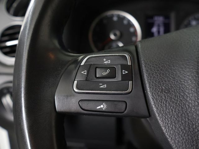 2017 Volkswagen Tiguan 2.0T S 4MOTION - 23027856 - 36