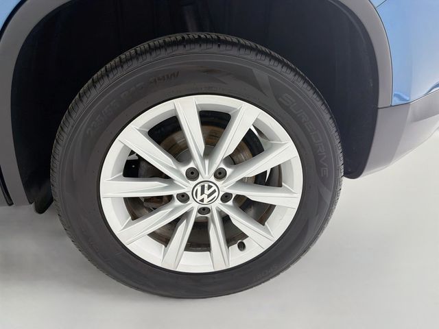 2017 Volkswagen Tiguan 2.0T S 4MOTION - 23073884 - 32