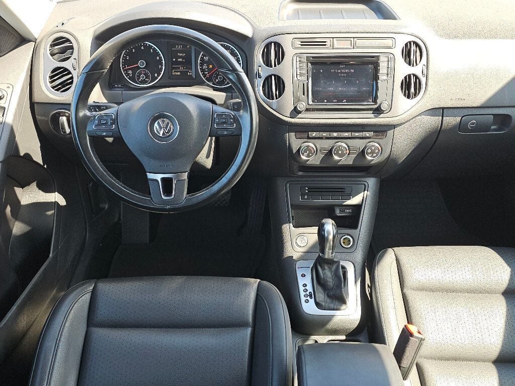 2017 Volkswagen Tiguan S photo 19