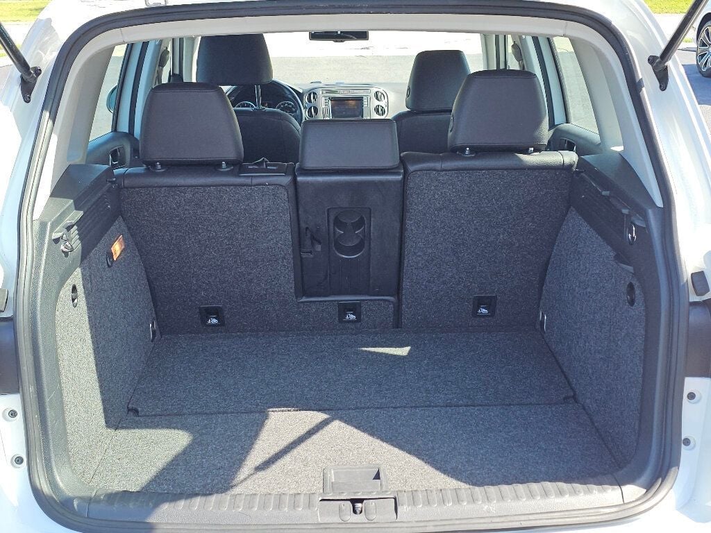 2017 Volkswagen Tiguan S photo 26