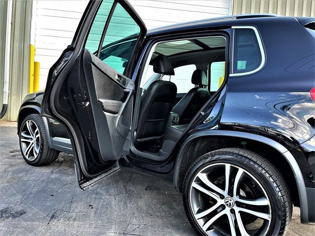 2017 Volkswagen Tiguan 2.0T SEL 4Motion AWD 4dr SUV - 21466959 - 16