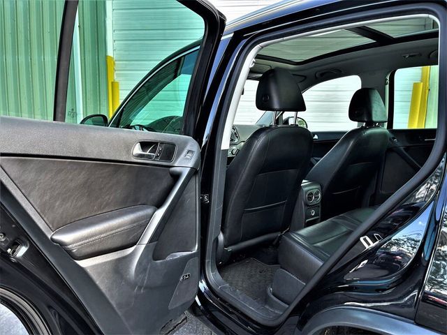 2017 Volkswagen Tiguan 2.0T SEL 4Motion AWD 4dr SUV - 21466959 - 17