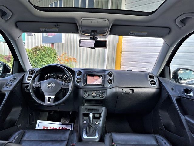 2017 Volkswagen Tiguan 2.0T SEL 4Motion AWD 4dr SUV - 21466959 - 19
