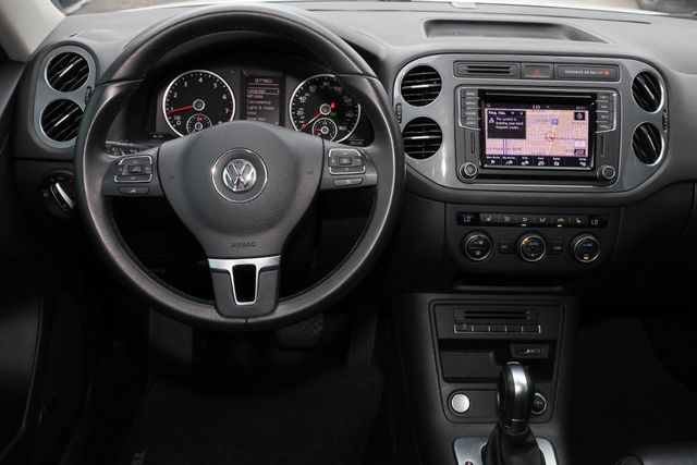 2017 VOLKSWAGEN TIGUAN 2.0T SEL FWD - 22959220 - 19