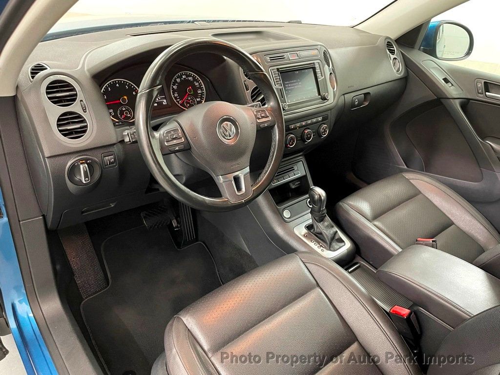 2017 Volkswagen Tiguan 2.0T S FWD - 22027340 - 19