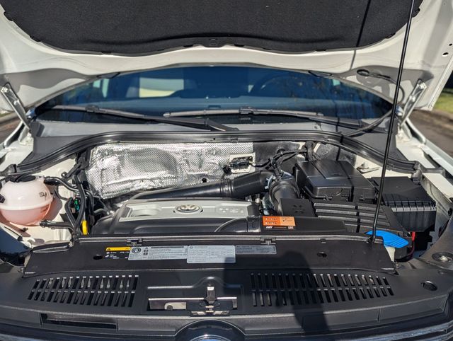 2017 Volkswagen Tiguan 2.0T S FWD - 22991836 - 20