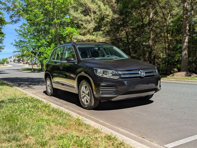 2017 Volkswagen Tiguan 2.0T S FWD - 23019272 - 10