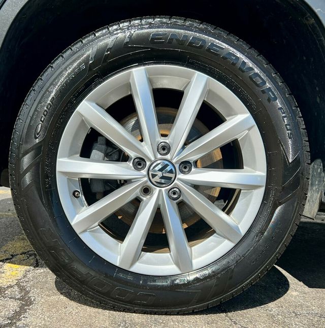 2017 Volkswagen Tiguan 2.0T Wolfsburg Edition FWD - 22997814 - 30