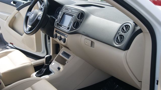 2017 Volkswagen Tiguan 3 MONTH WARRANTY , JUST SERVICED , VERY CLEAN INSIDE AND OUT  - 23066984 - 37