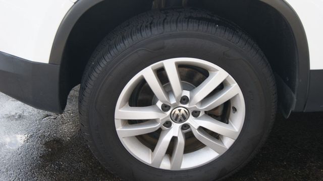 2017 Volkswagen Tiguan 3 MONTH WARRANTY , JUST SERVICED , VERY CLEAN INSIDE AND OUT  - 23066984 - 53
