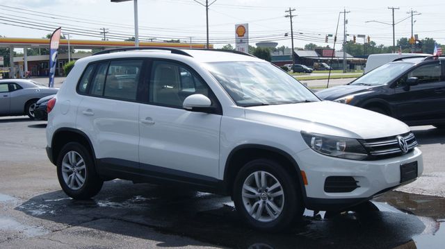 2017 Volkswagen Tiguan 3 MONTH WARRANTY , JUST SERVICED , VERY CLEAN INSIDE AND OUT  - 23066984 - 5