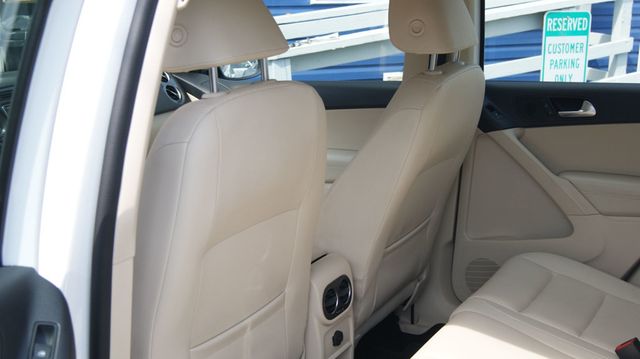 2017 Volkswagen Tiguan 3 MONTH WARRANTY , JUST SERVICED , VERY CLEAN INSIDE AND OUT  - 23066984 - 69