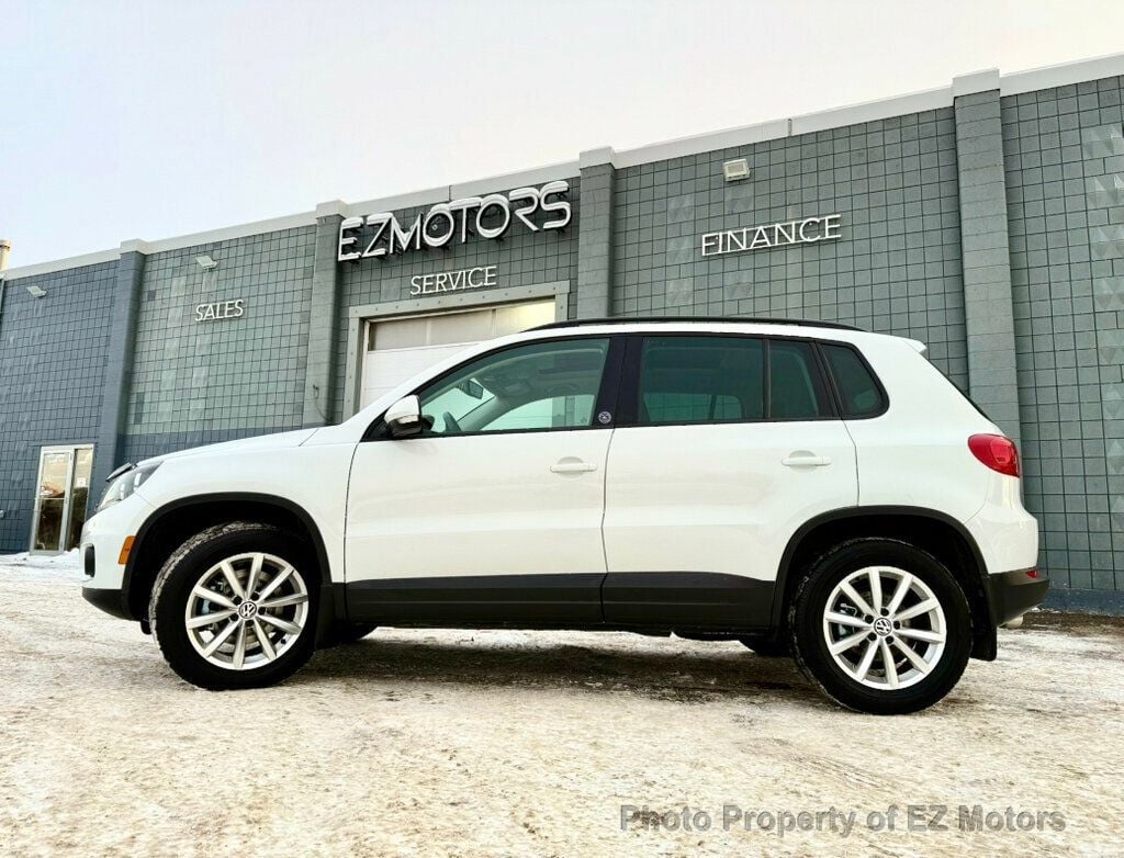 2017 Volkswagen Tiguan 61775 KM! ONE OWNER! CERTIFIED! - 22695614 - 0