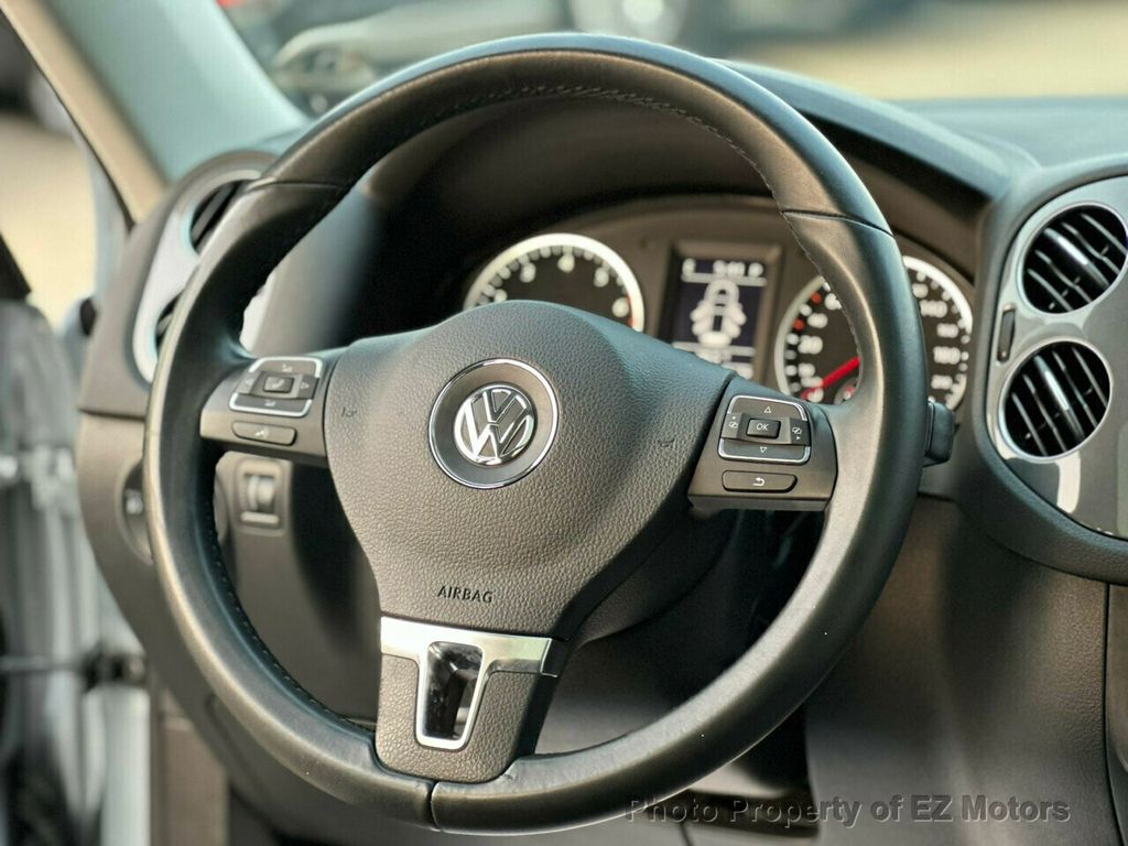 2017 Volkswagen Tiguan Comfortline AWD--ONE OWNER--64519 KMS! CERTIFIED! - 22117360 - 30