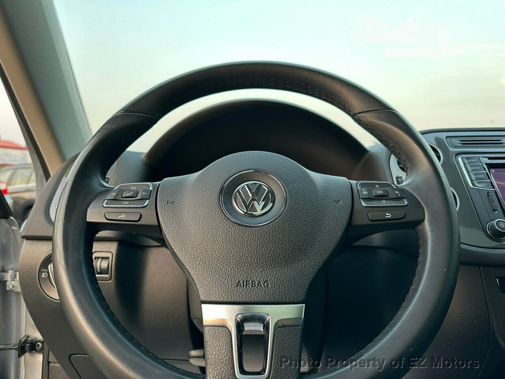 2017 Volkswagen Tiguan Comfortline AWD--ONE OWNER--64519 KMS! CERTIFIED! - 22117360 - 46