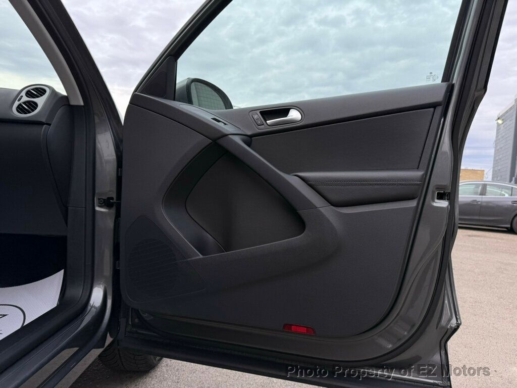 2017 Volkswagen Tiguan ONE OWNER/48481 KMS! CERTIFIED - 22845151 - 24