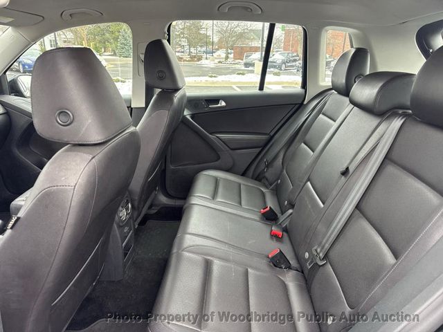 2017 Volkswagen Tiguan S 4 Motion - 22957655 - 9