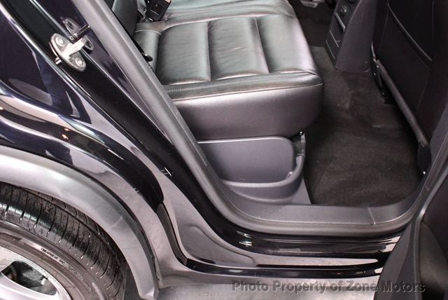 2017 Volkswagen Tiguan SPORT - 22381527 - 18