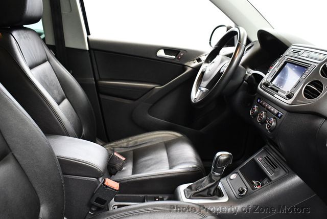 2017 Volkswagen Tiguan SPORT - 22381527 - 20