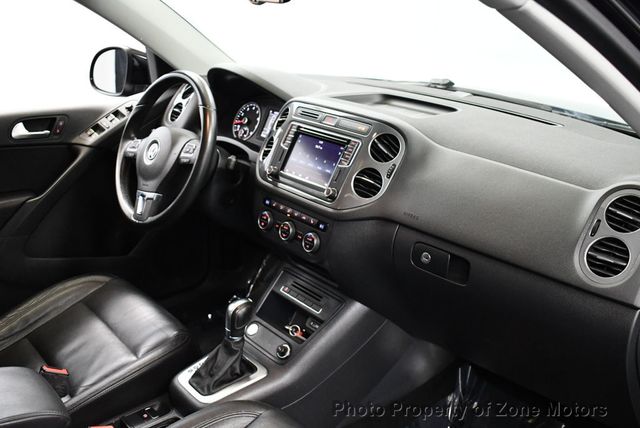 2017 Volkswagen Tiguan SPORT - 22381527 - 21