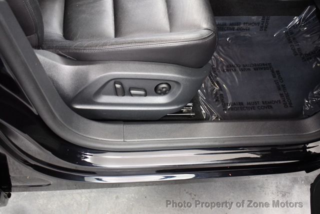 2017 Volkswagen Tiguan SPORT - 22381527 - 22