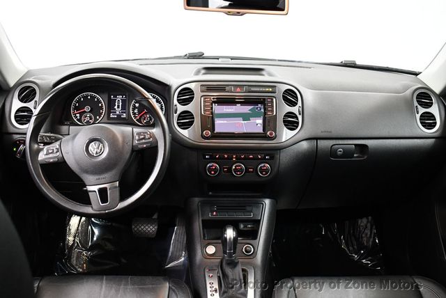 2017 Volkswagen Tiguan SPORT - 22381527 - 23