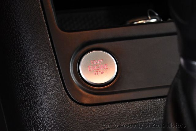 2017 Volkswagen Tiguan SPORT - 22381527 - 32