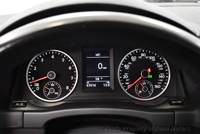 2017 Volkswagen Tiguan SPORT - 22381527 - 35