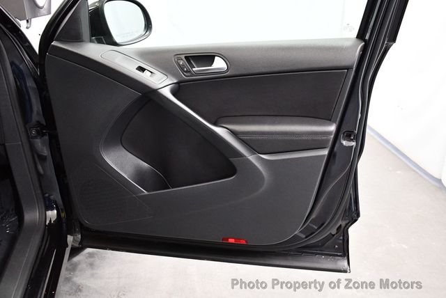 2017 Volkswagen Tiguan SPORT - 22381527 - 46