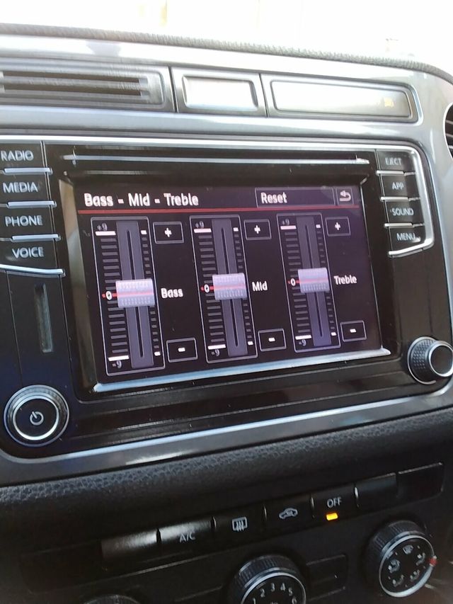 2017 Volkswagen Tiguan Limited 2.0T FWD - 22975977 - 14