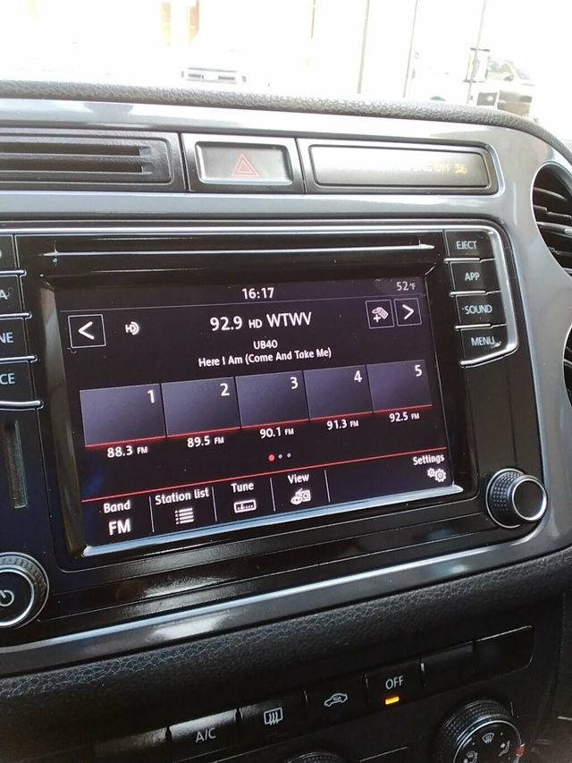 2017 Volkswagen Tiguan Limited 2.0T FWD - 22975977 - 15