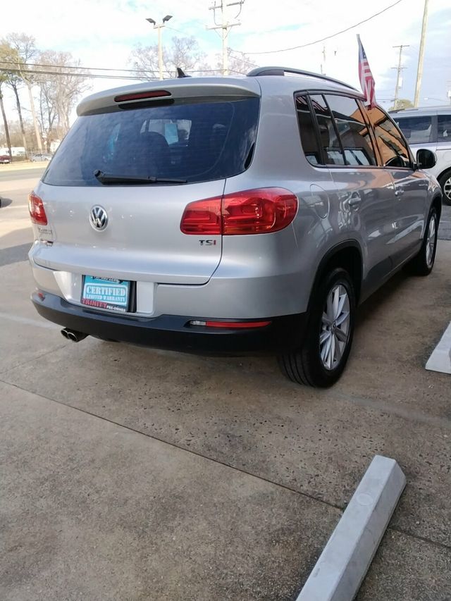 2017 Volkswagen Tiguan Limited 2.0T FWD - 22975977 - 3