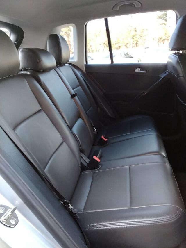 2017 Volkswagen Tiguan Limited 2.0T FWD - 22975977 - 8