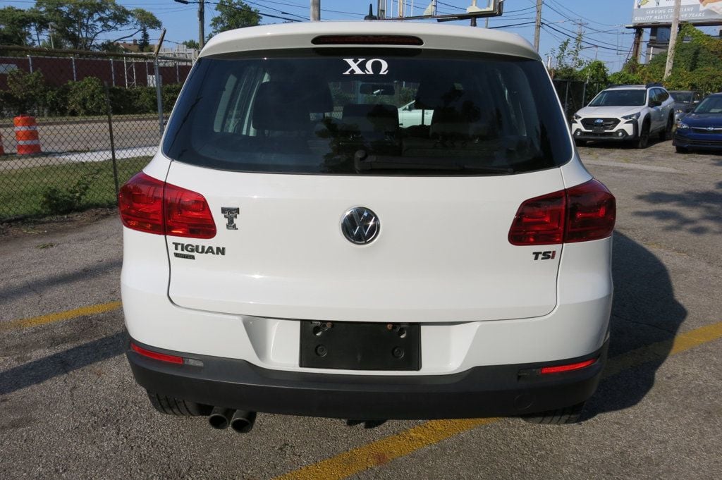 2017 Volkswagen Tiguan Limited S photo 8