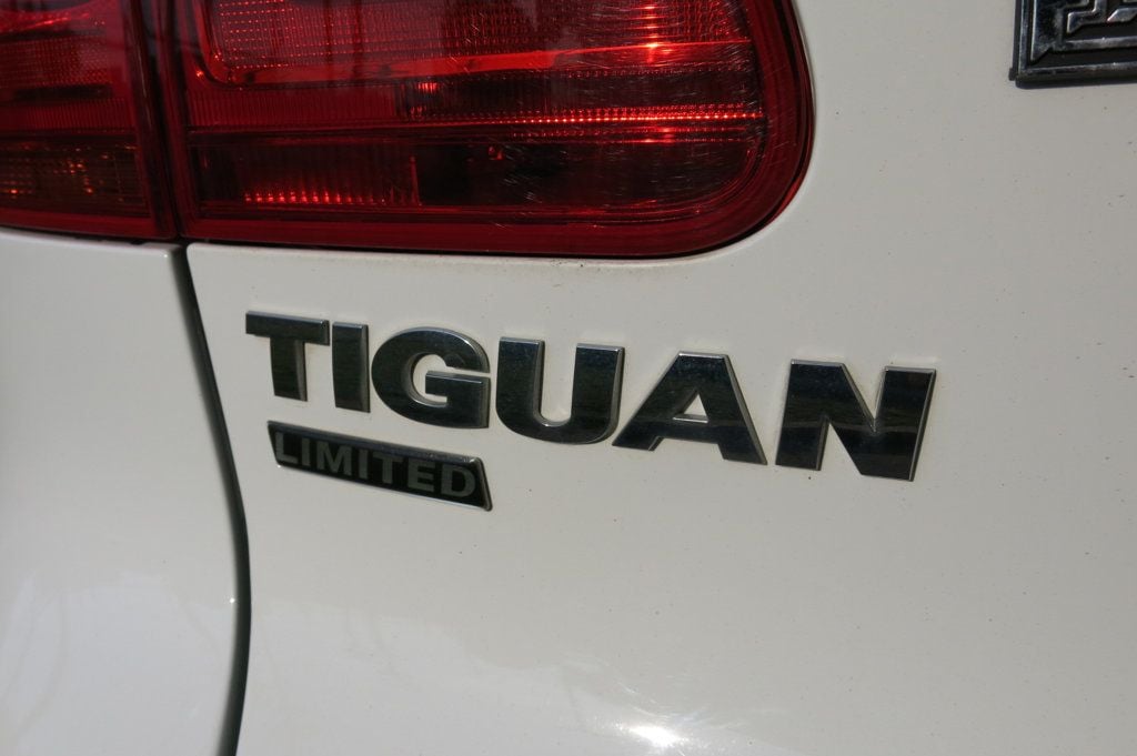 2017 Volkswagen Tiguan Limited S photo 9