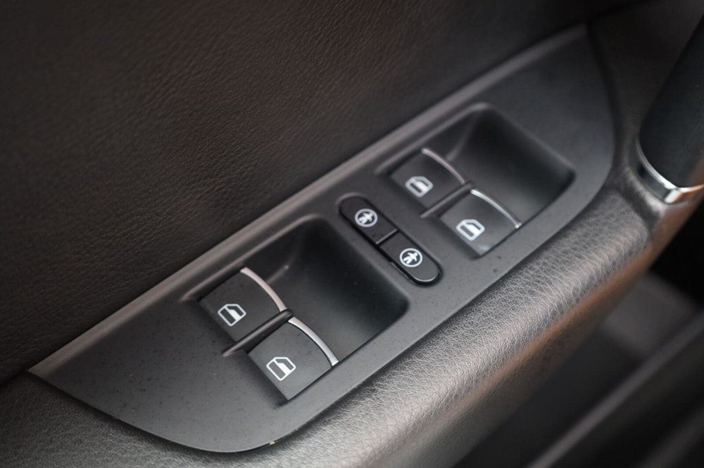Volkswagen Touareg photo 33