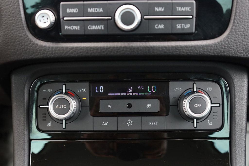 Volkswagen Touareg photo 39