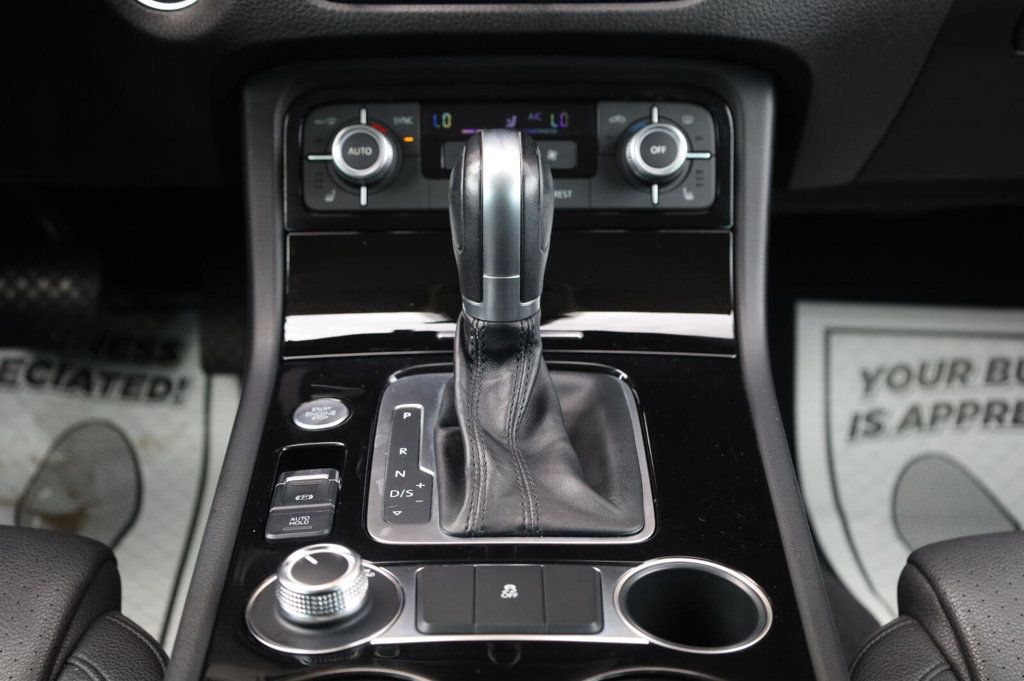 Volkswagen Touareg photo 40