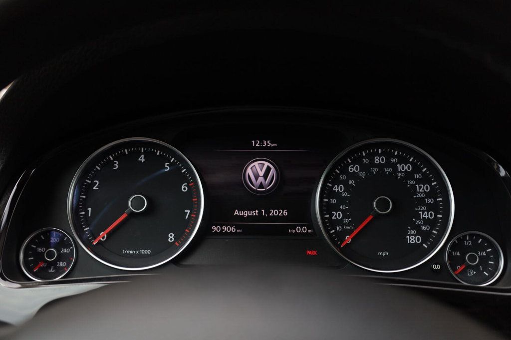 Volkswagen Touareg photo 46